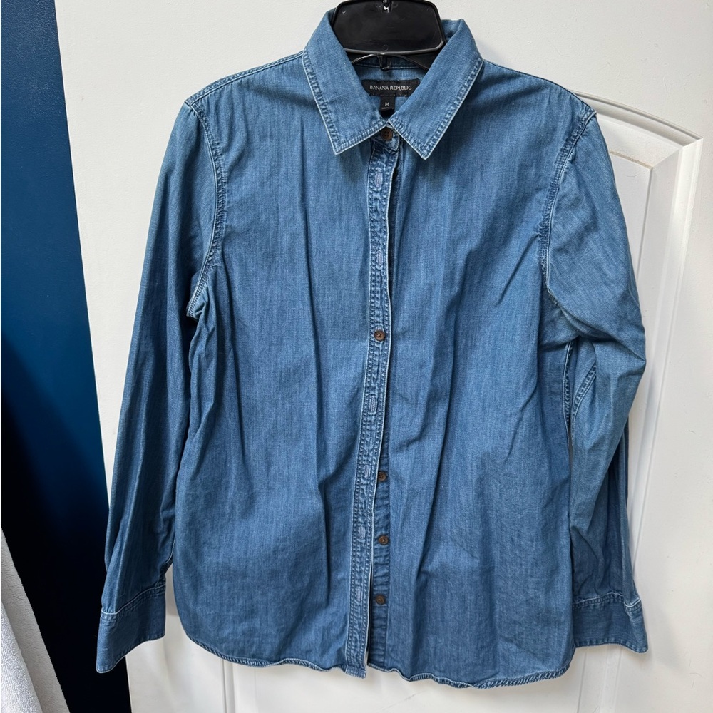 Banana Republic Blue Button Down Shirt